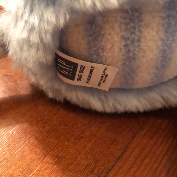 Gap Kids earmuffs - Picture 2 of 3